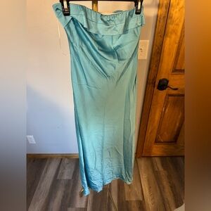 Elegant Blue Women's strapless open back dress